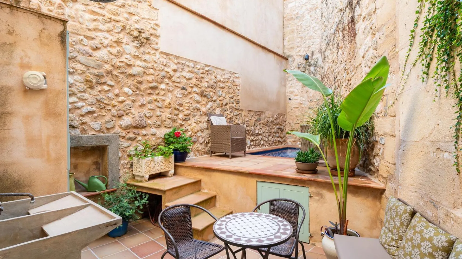 Casa Romana 波连斯萨 0*,